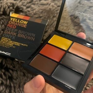 New MAC Studio Fix Conceal And Correct Palette - Deep